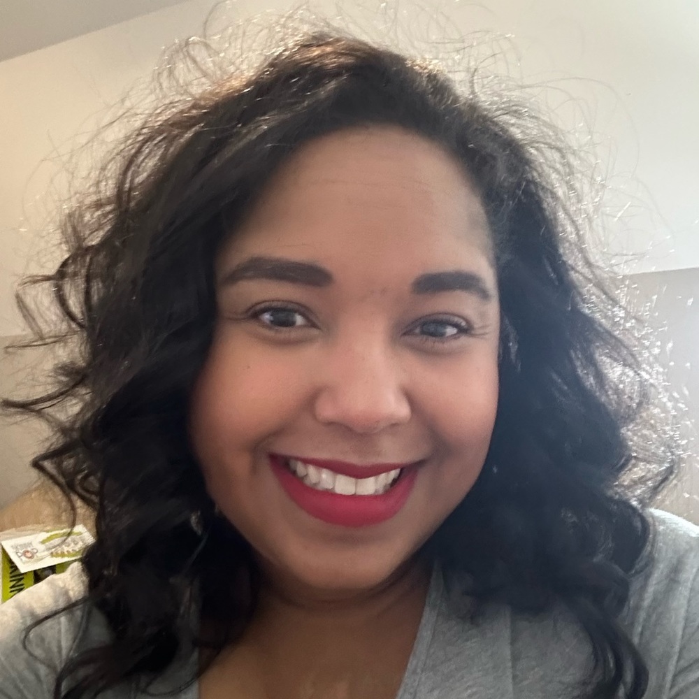 Meet your Posher, Darcia